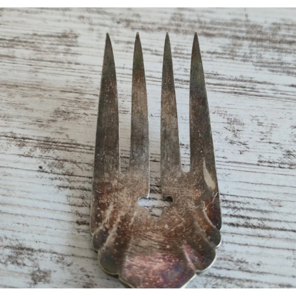 Vintage 1881 Rogers Oneida Ltd. Enchantment Silverplate 3-Tine Serving Fork